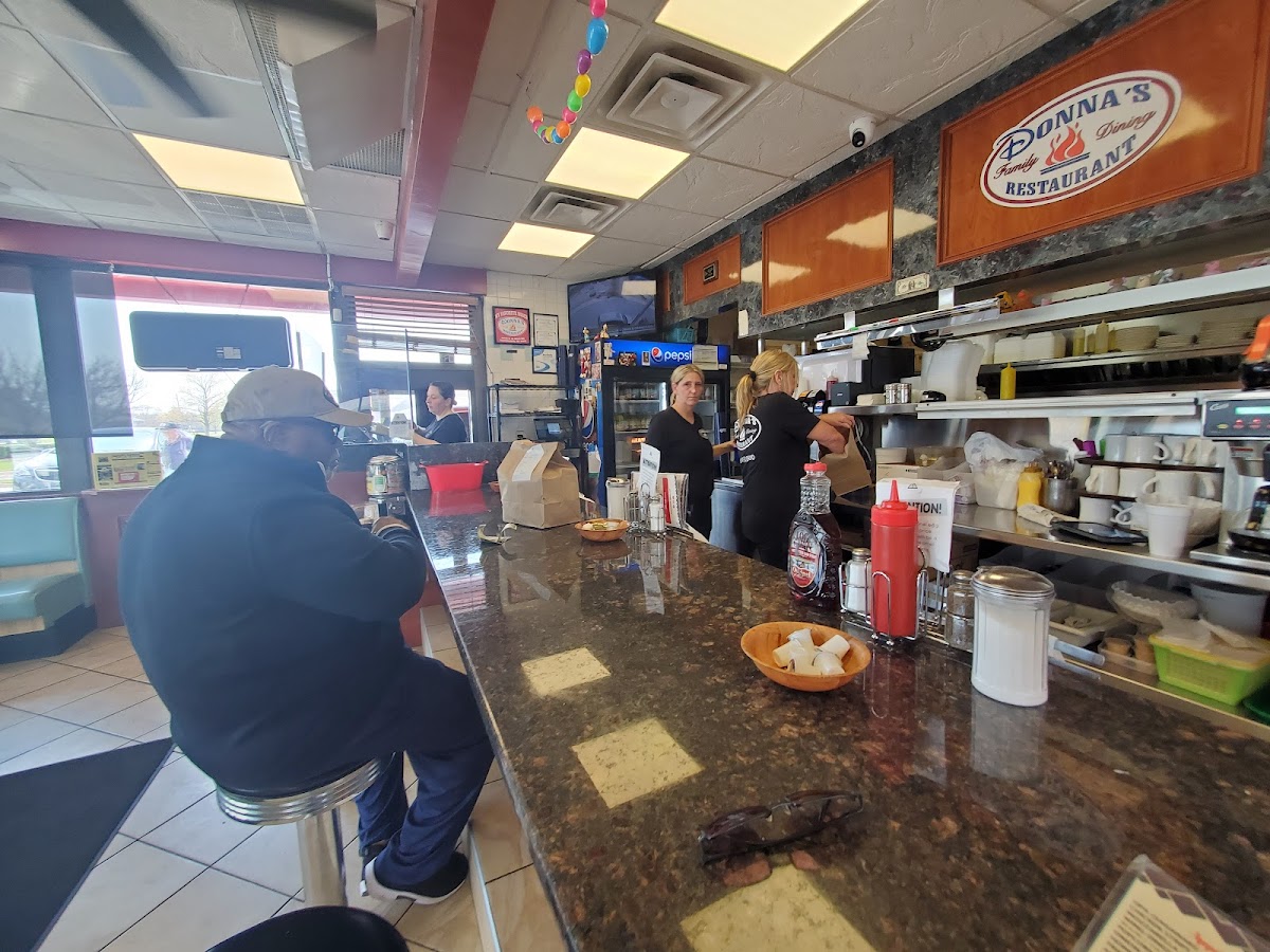 Donna's Family Dining